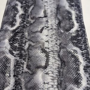 NWT vintage Jennifer Moore Snakeskin print scarf